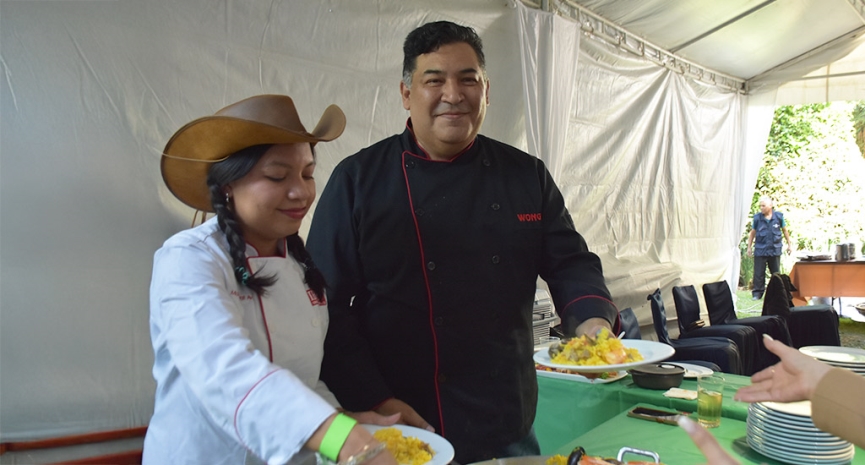 Gran Paellada encendió la fiesta con Los Yaguarú