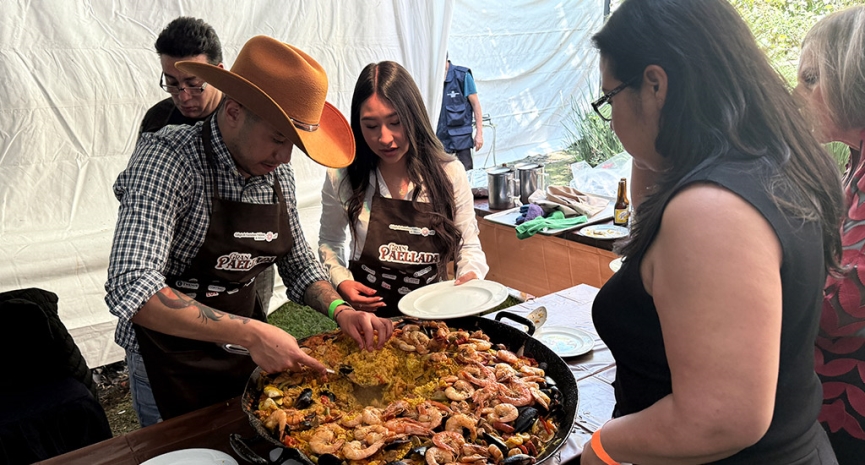 Gran Paellada encendió la fiesta con Los Yaguarú