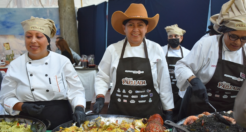 Gran Paellada encendió la fiesta con Los Yaguarú