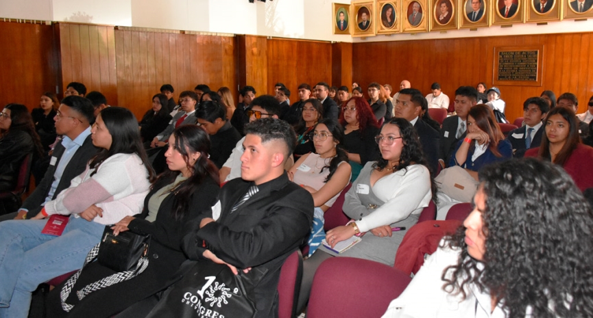 10 Congreso Universitario de Contadores Públicos