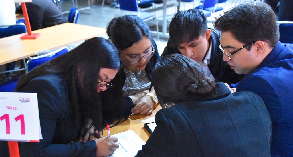Maratón del conocimiento de Contabilidad reunió a 23 equipos universitarios