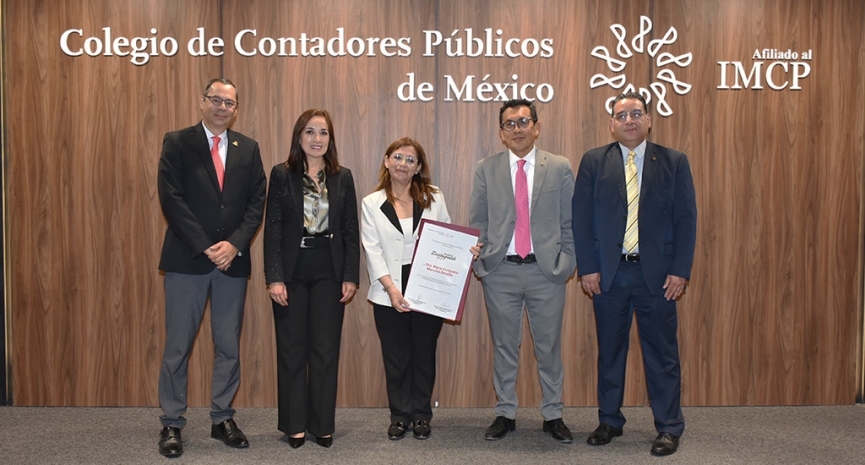 María Enriqueta Mancilla Rendón recibe el Premio al Profesor Distinguido 2025