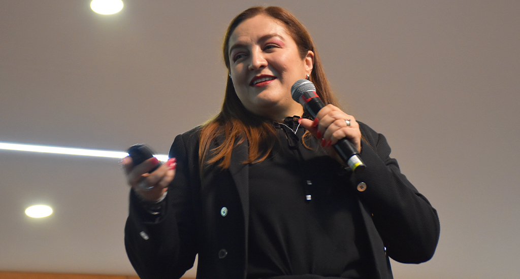 Rosalía Ortega participa en la 32.° Semana Académica Interdisciplinaria de la FCA