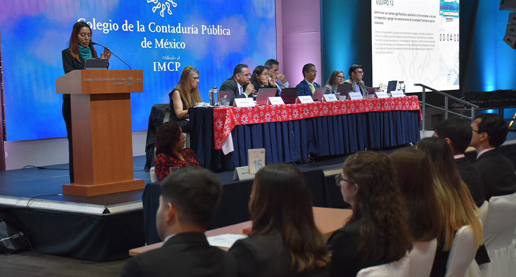 Universitarios compiten en el Maratón del conocimiento de Auditoría