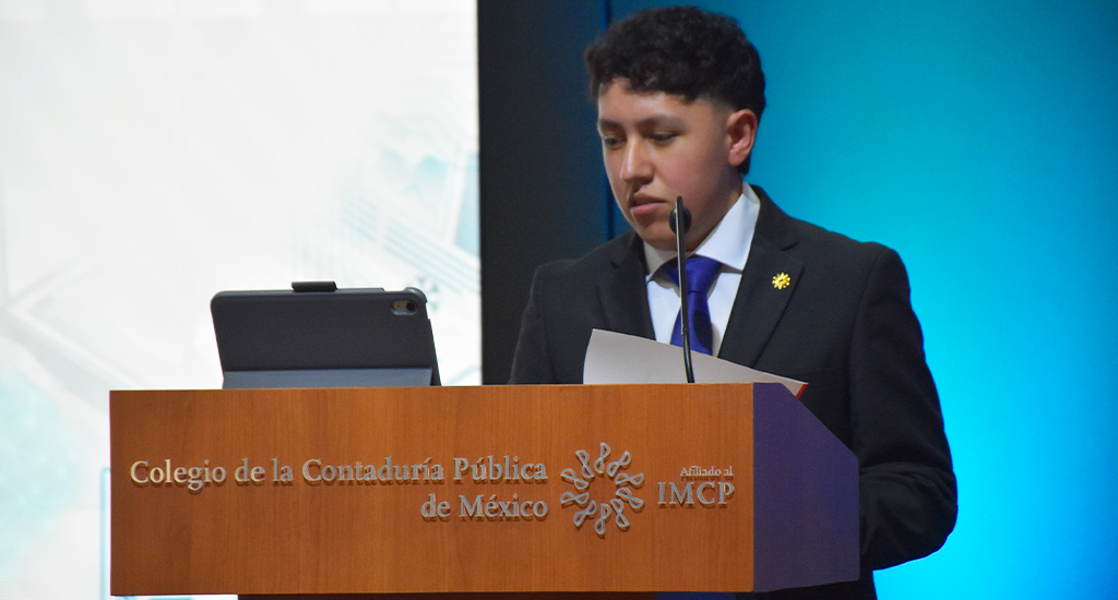 Universitarios compiten en el Maratón del conocimiento de Auditoría