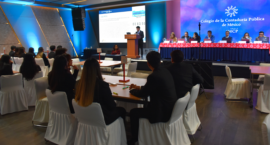 Universitarios compiten en el Maratón del conocimiento de Auditoría