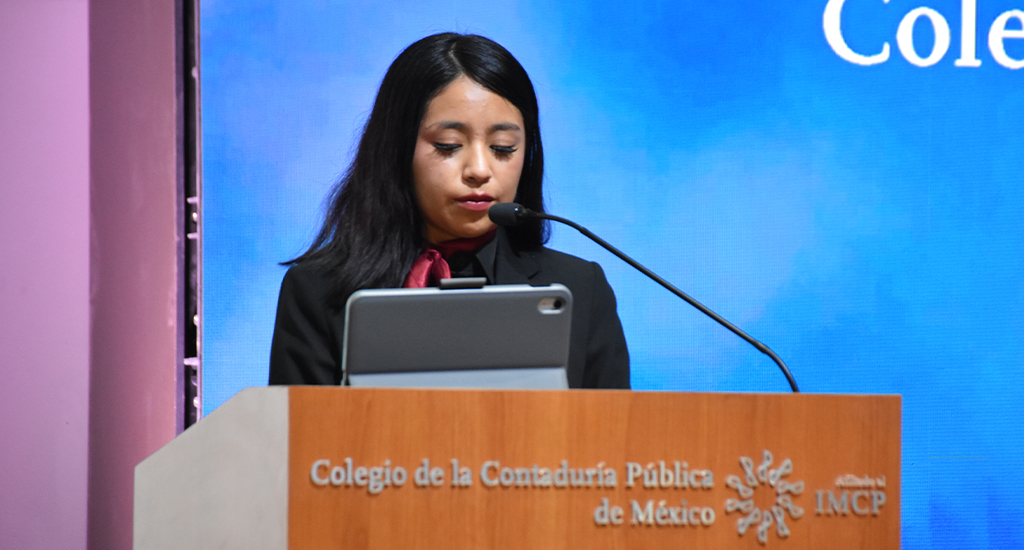 Universitarios compiten en el Maratón del conocimiento de Auditoría