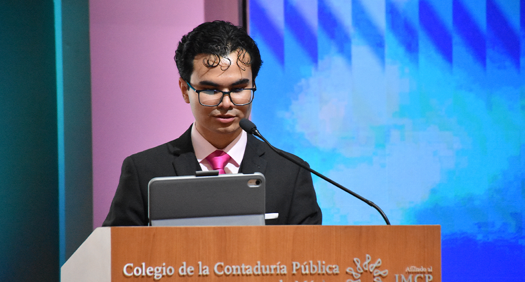 Universitarios compiten en el Maratón del conocimiento de Auditoría
