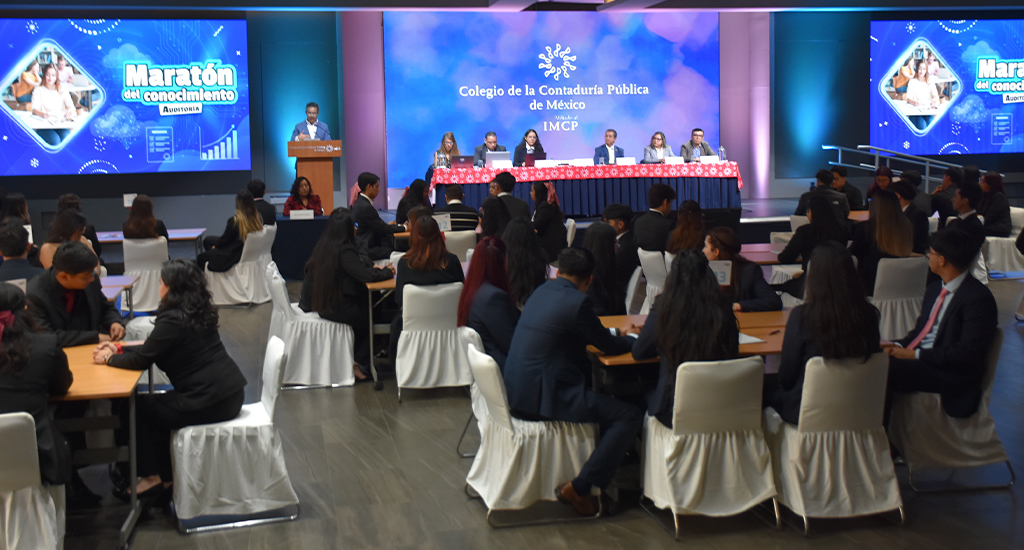 Universitarios compiten en el Maratón del conocimiento de Auditoría